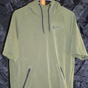 Nike Dri-Fit Short Sleeve Pullover Sweatshirt Hoodie / Olive Green